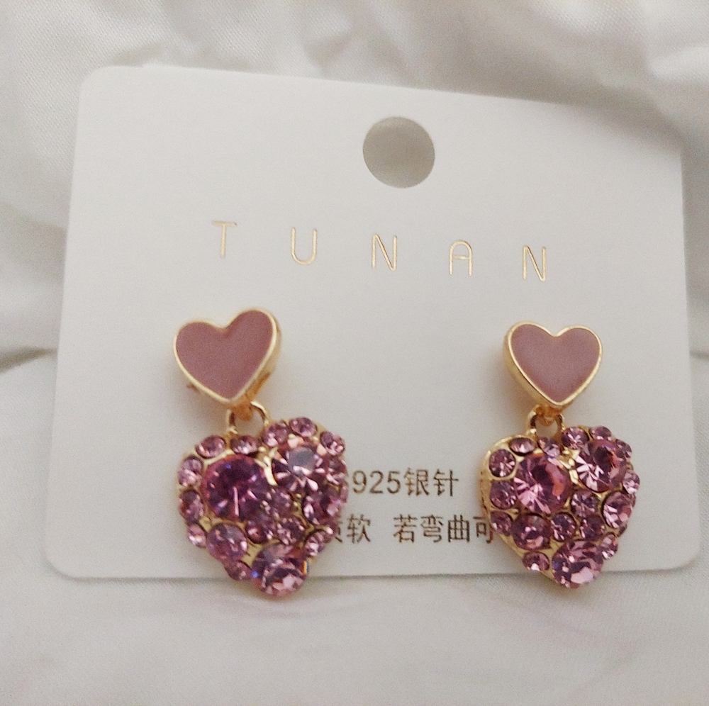 Kawaii Korean Pink Crystal Heart Dangle Earrings - Picture 4 of 5
